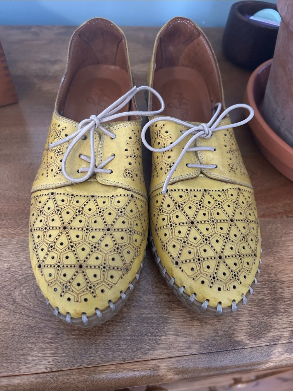 Molly Bessa Yellow Laser-Cut Genuine Leather Lace-Up Women's Shoes, from Turkey - Picture 3 of 10